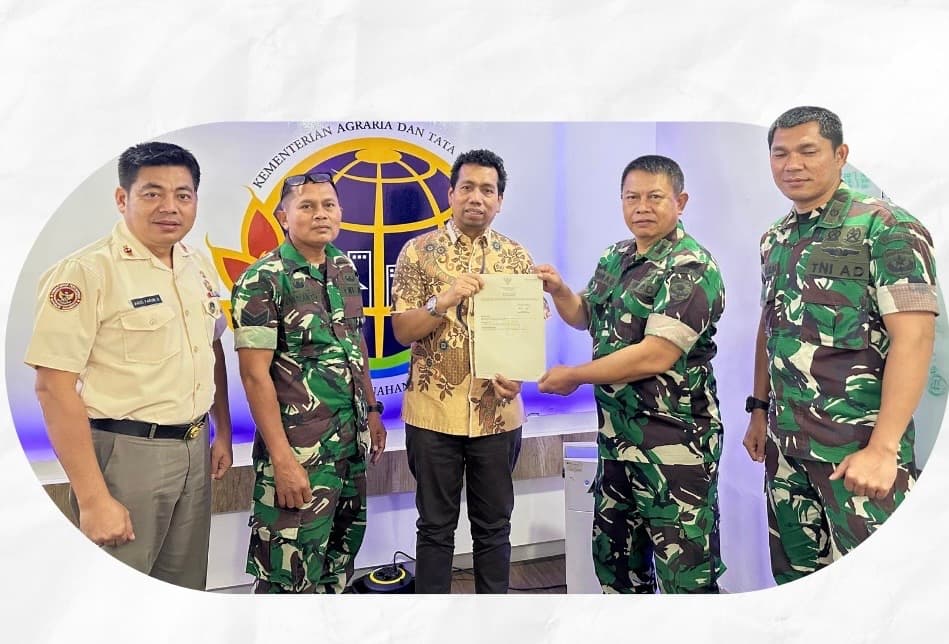 Kuatkan Legalitas Aset Negara, Kantor Pertanahan Jakarta Timur Serahkan Sertipikat Elektronik untuk Lahan KOPASSUS.jpg