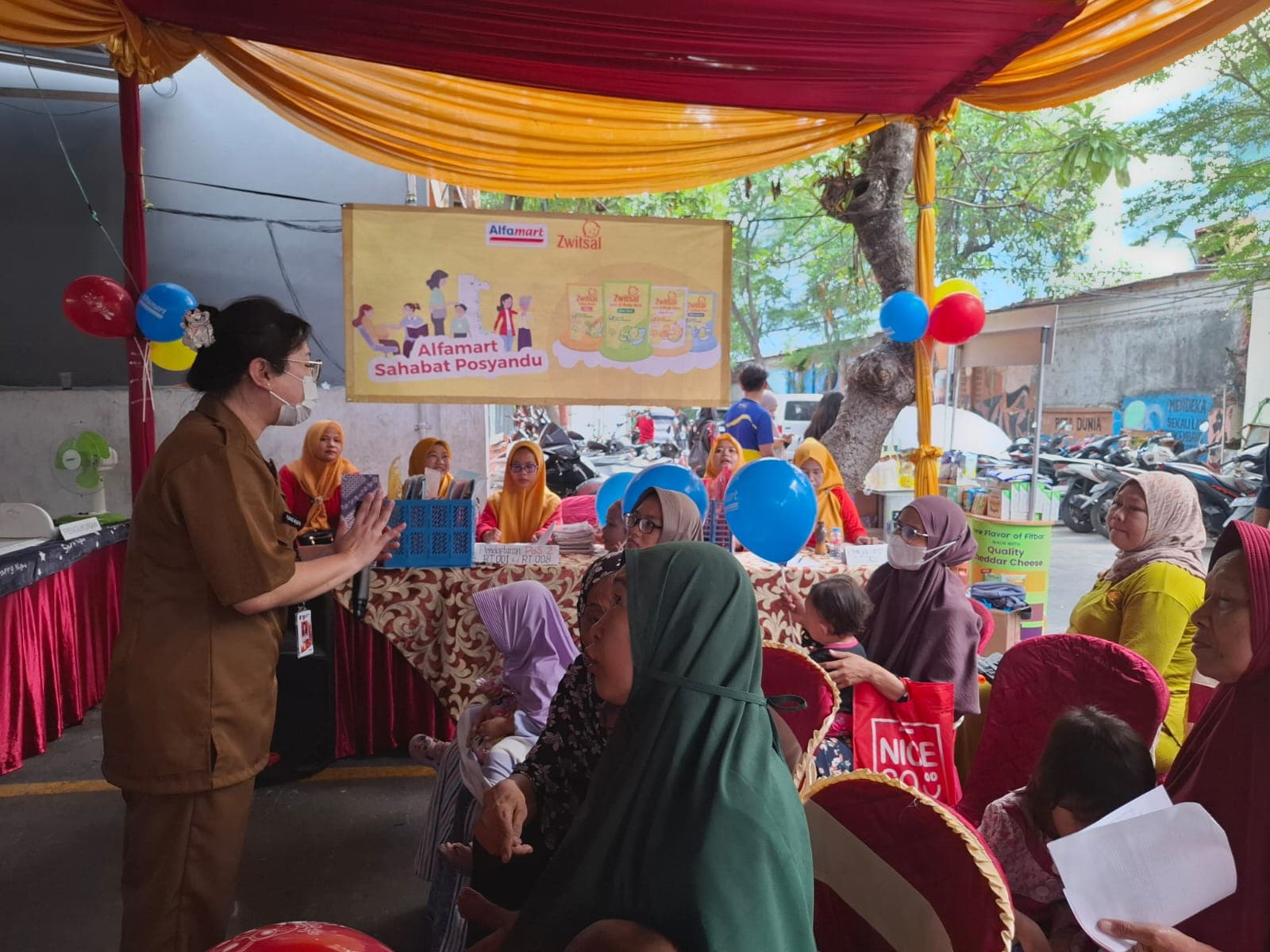 Alfamart dan Zwitsal Hadirkan Layanan Kesehatan Ibu-Anak Gratis di 34 Kota Sepanjang September.jpg