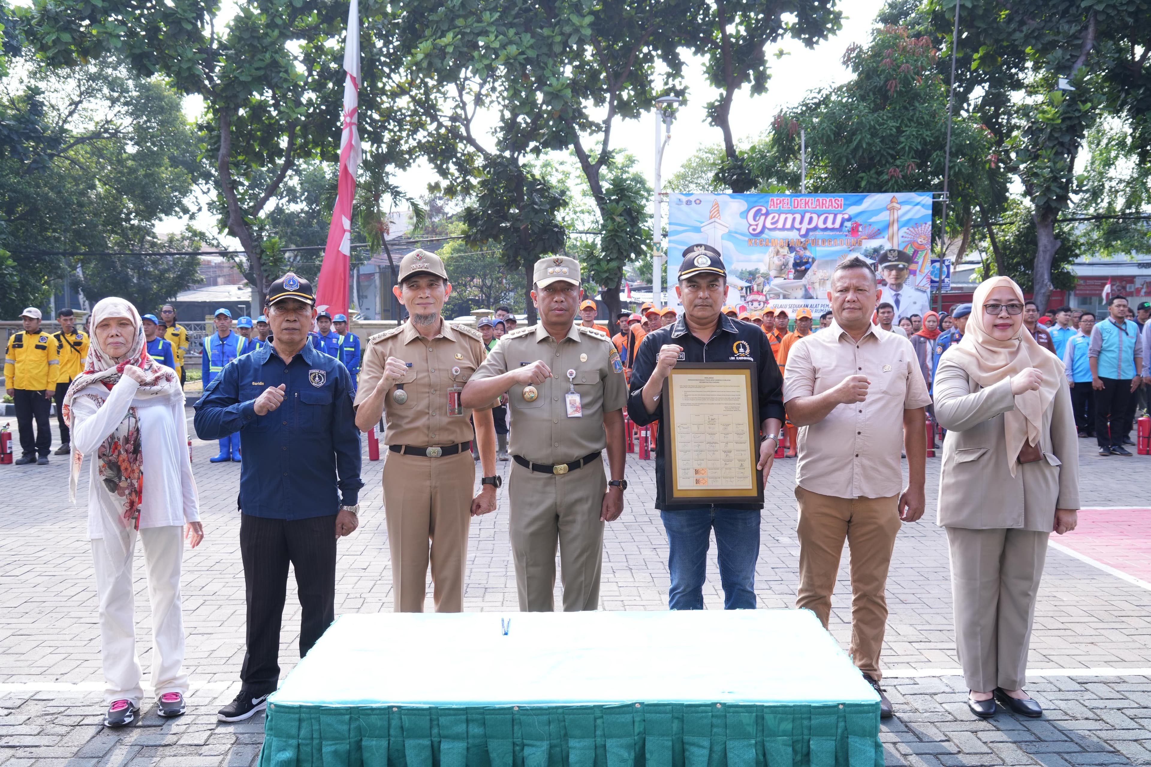 GEMPAR Diluncurkan, Pemkot Jaktim Ajak Satu Rumah Satu APAR.jpg