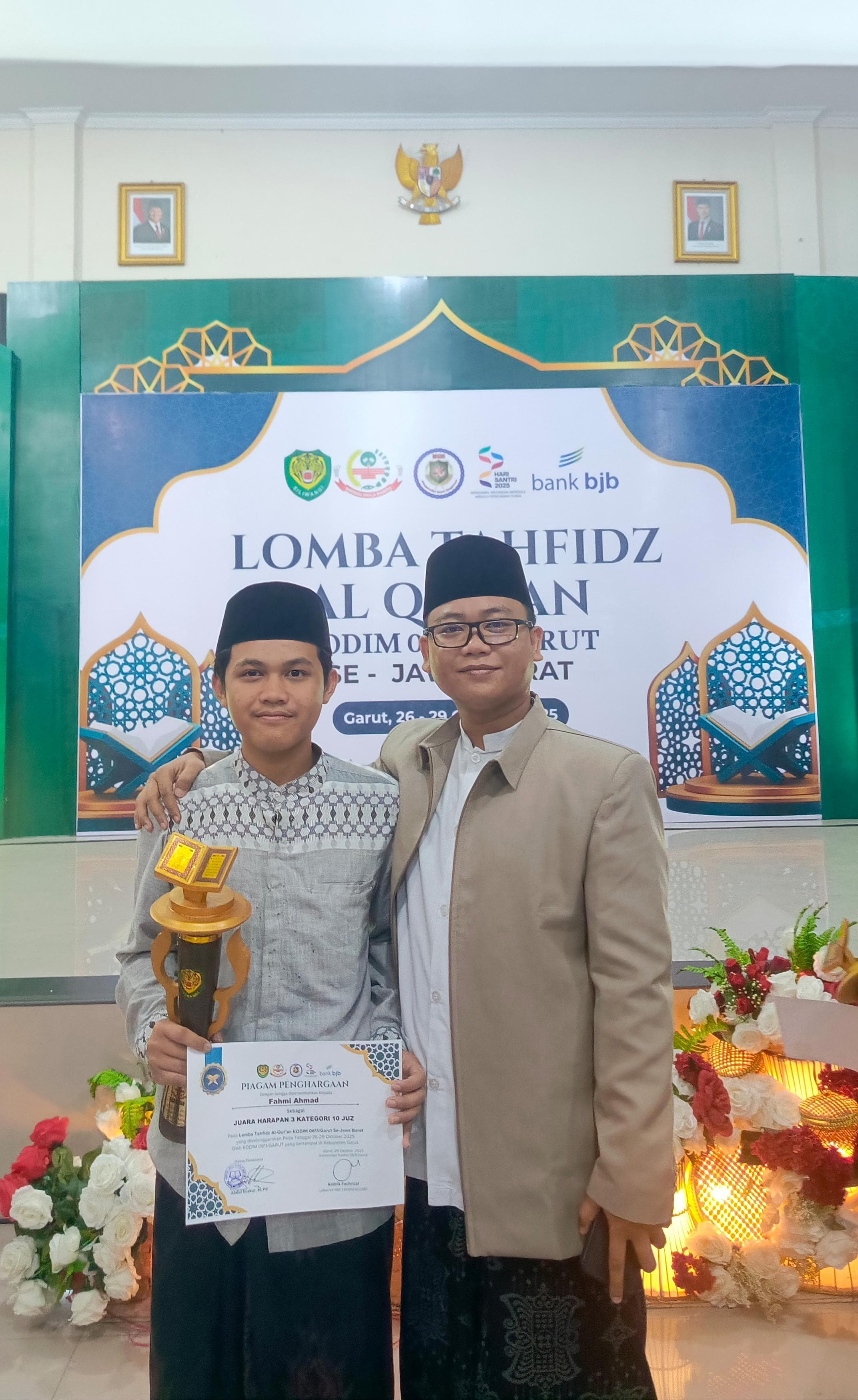 Fahmi Ahmad santri Ponpes Al Azhar Baitul Islah sabet Juara Harapan III Lomba Tahfidz Se- Jawa Barat.jpg
