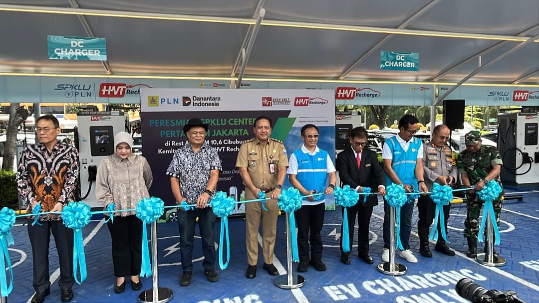 PLN-Resmikan-Dua-SPKLU-Center-di-Jakarta,-Dorong-Ekosistem-Kendaraan-Listrik-Nasional