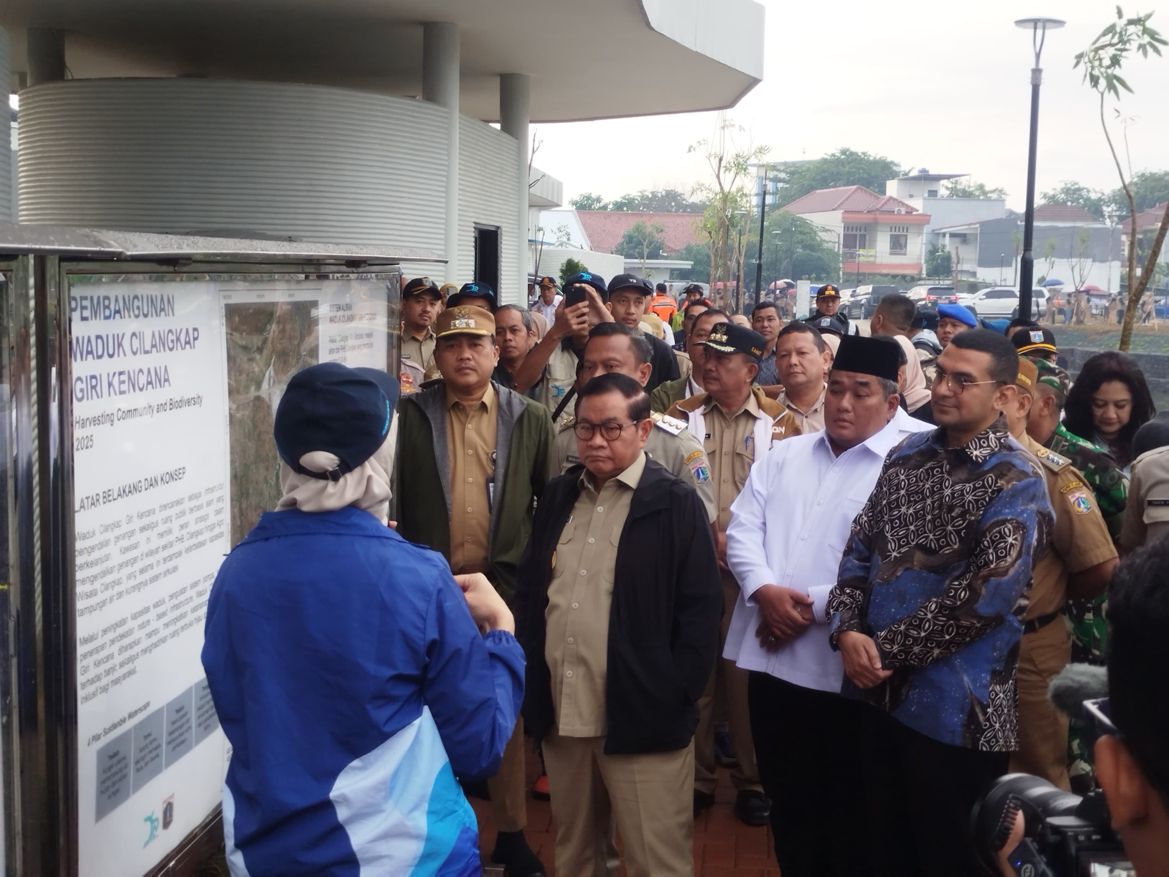 Waduk Giri Kencana Diresmikan, Kendalikan Banjir Sekaligus Jadi Ruang Publik Warga.jpg