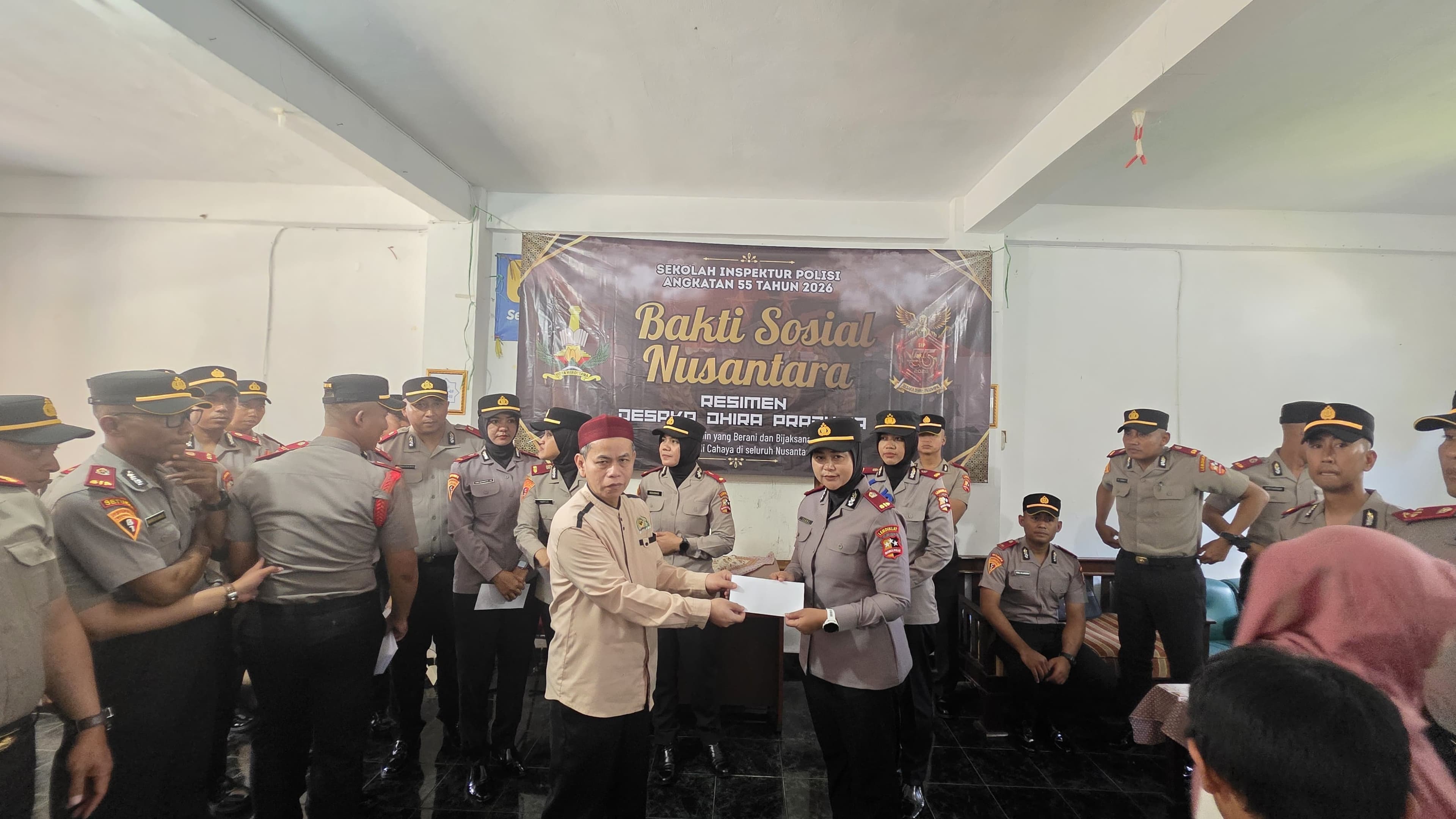 Siswa SIP Angkatan 55 Polda Metro Jaya Gelar Bakti Sosial di Panti Asuhan Muslimin Sukabumi.jpg