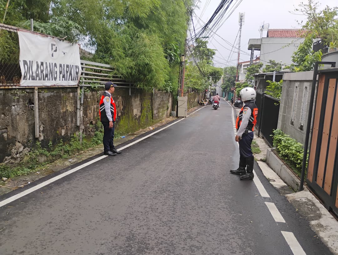 Lurah-Kalisari-Dinonaktifkan-Usai-Polemik-Penggunaan-AI-oleh-Petugas-PPSU