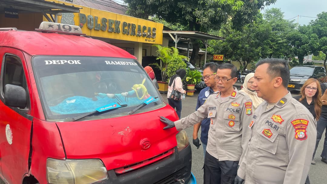 Sopir-Angkot-P19-Rusak-Kaca-Mobil-L300-di-Ciracas,-Polisi-Amankan-Pelaku