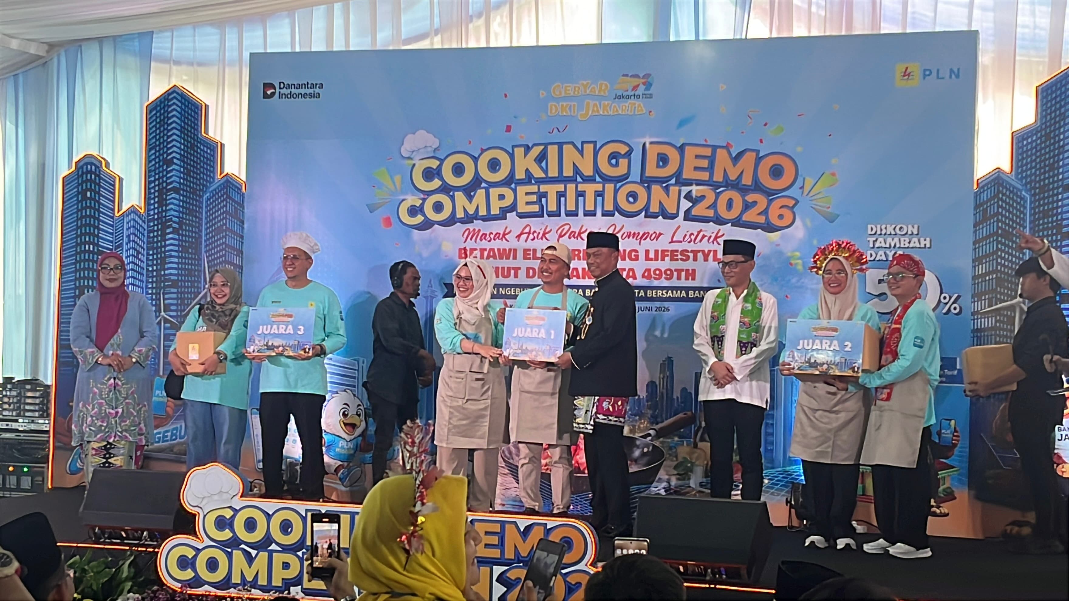 HUT Jakarta ke-499, Pemkot Jaktim dan PLN Kampanyekan Energi Bersih Lewat Lomba Memasak.jpg