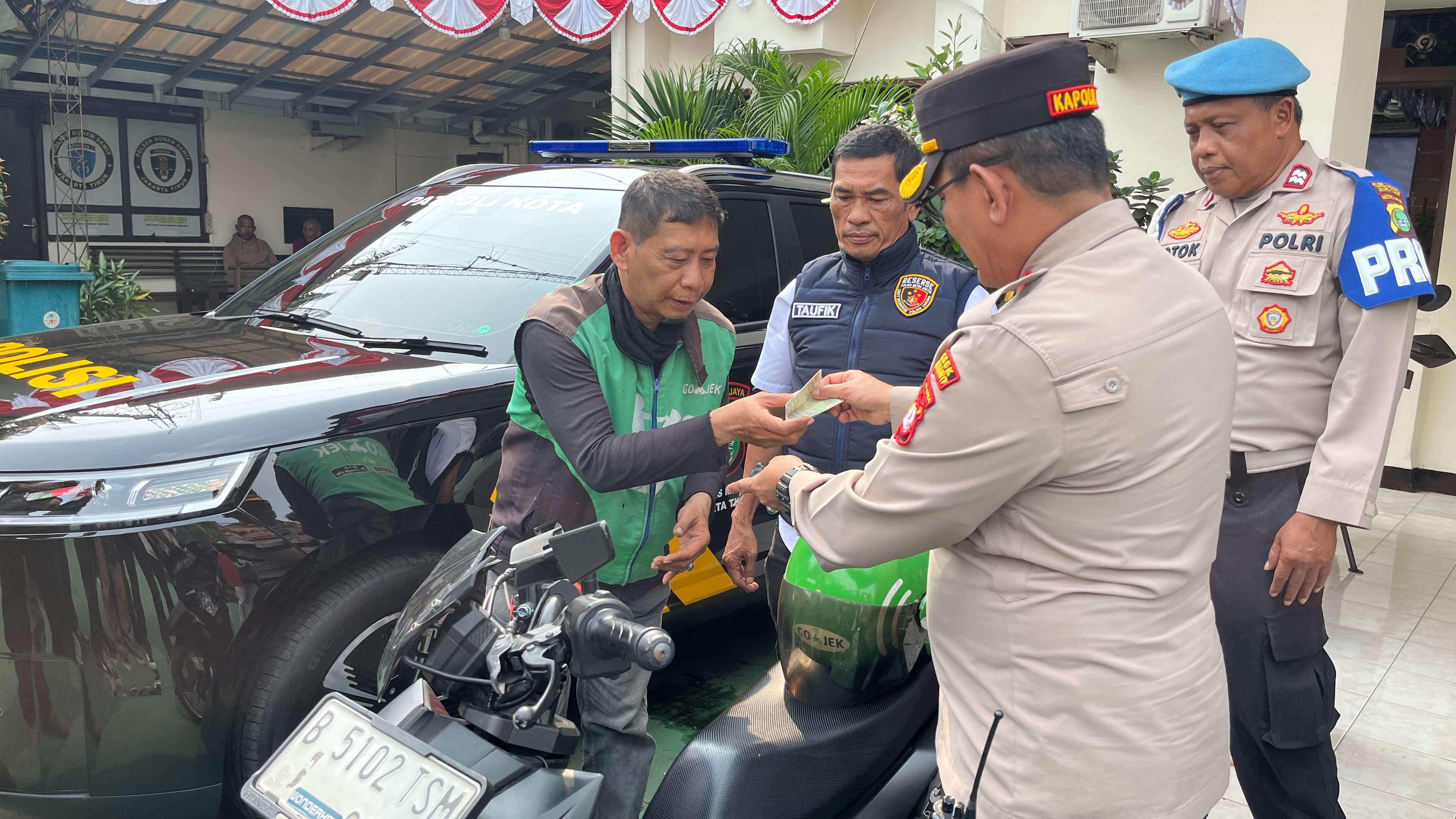 Motor Nyaris Dicuri, Driver Ojol di Duren Sawit Bisa Kembali Cari Nafkah.jpg