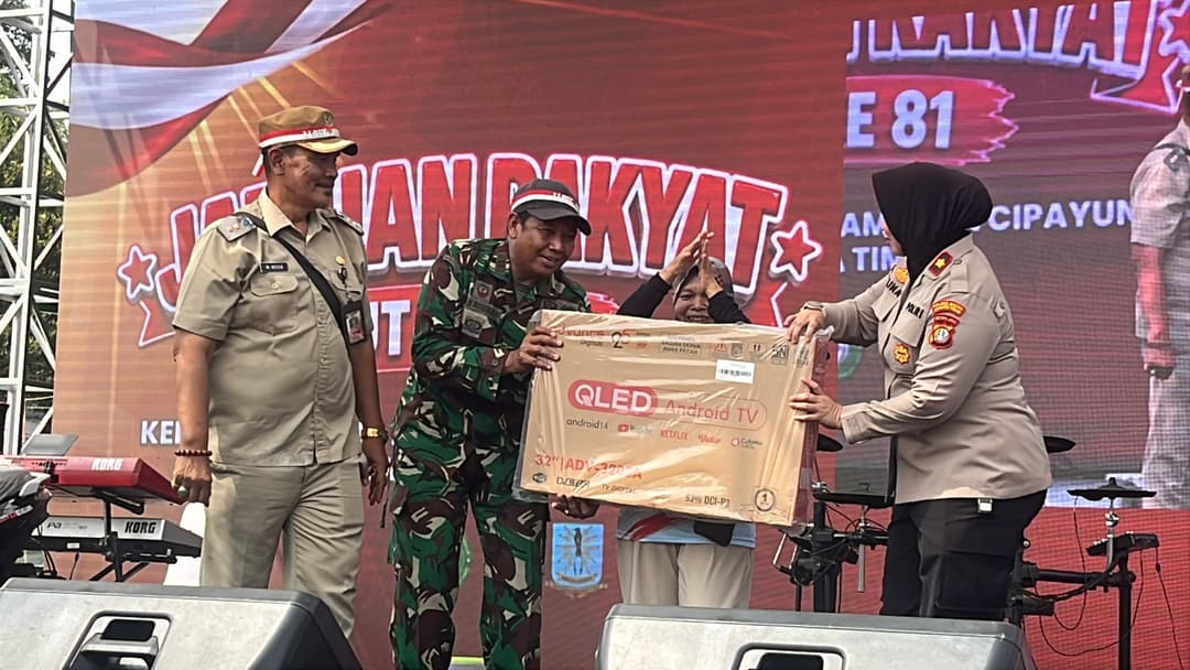 Warga-Cipayung-Antusias-Ikuti-Jamuan-Rakyat,-Berburu-Hadiah-hingga-Doorprize
