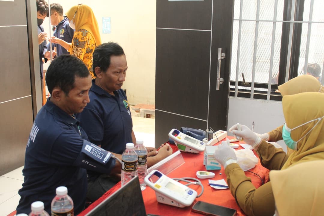 Skrining-TBC-Digelar-di-Rutan-Kelas-I-Surabaya,-Warga-Binaan-Jalani-Cek-Kesehatan