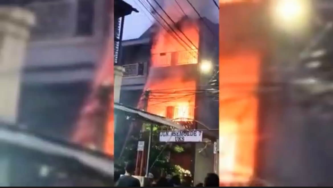 Kebakaran Rumah dan Tempat Usaha di Matraman, Dua Orang Meninggal Dunia.jpg